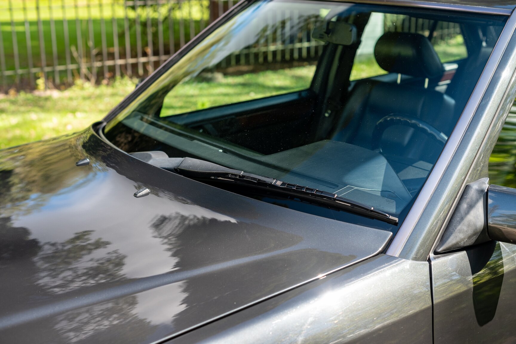 Exterior image of 1993 Mercedes-Benz 400 E