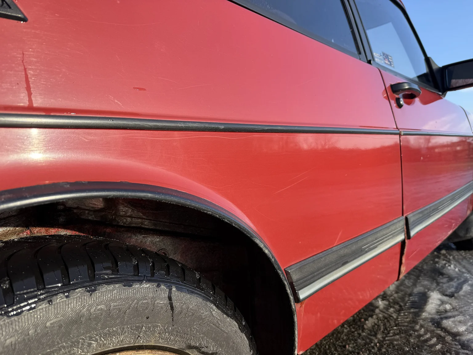 Exterior image of 1991 SAAB 900S Turbo 2-door (55)