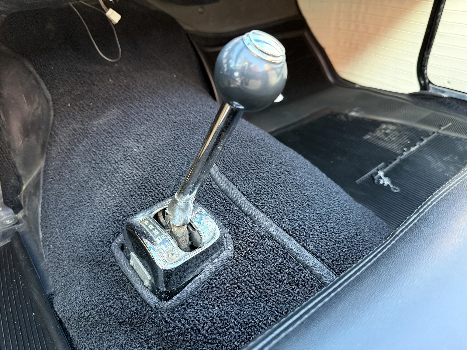 Interiörbild 1955 Ford Thunderbird (21)