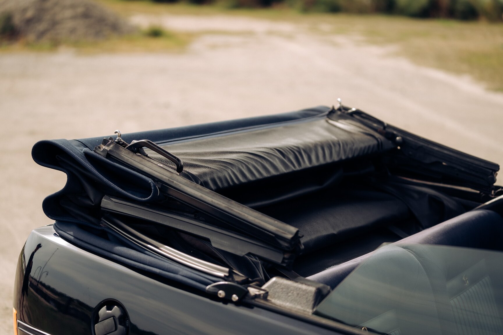 Exterior image of 1991 VW Golf Cabriolet "Etienne Aigner Edition"