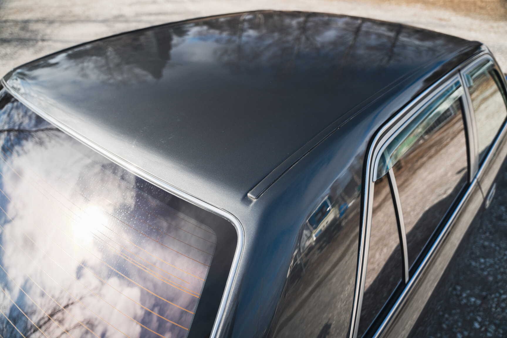 Exteriörbild på 2000 Toyota Century