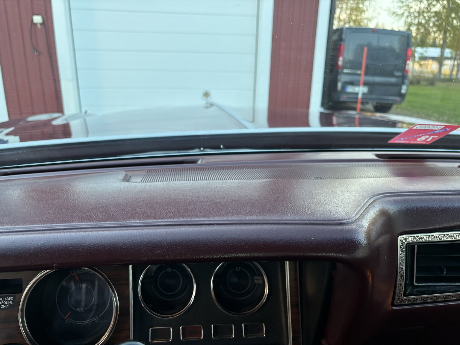Interiörbild 1976 Chrysler Cordoba