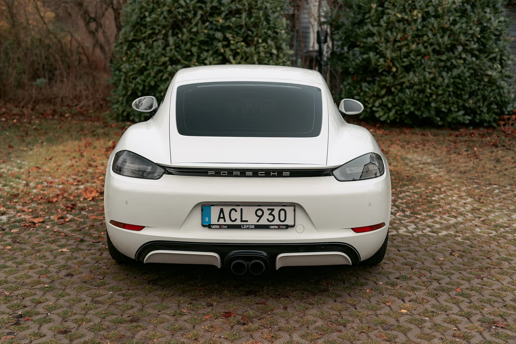 Exteriörbild på 2017 Porsche 718 Cayman S (16)