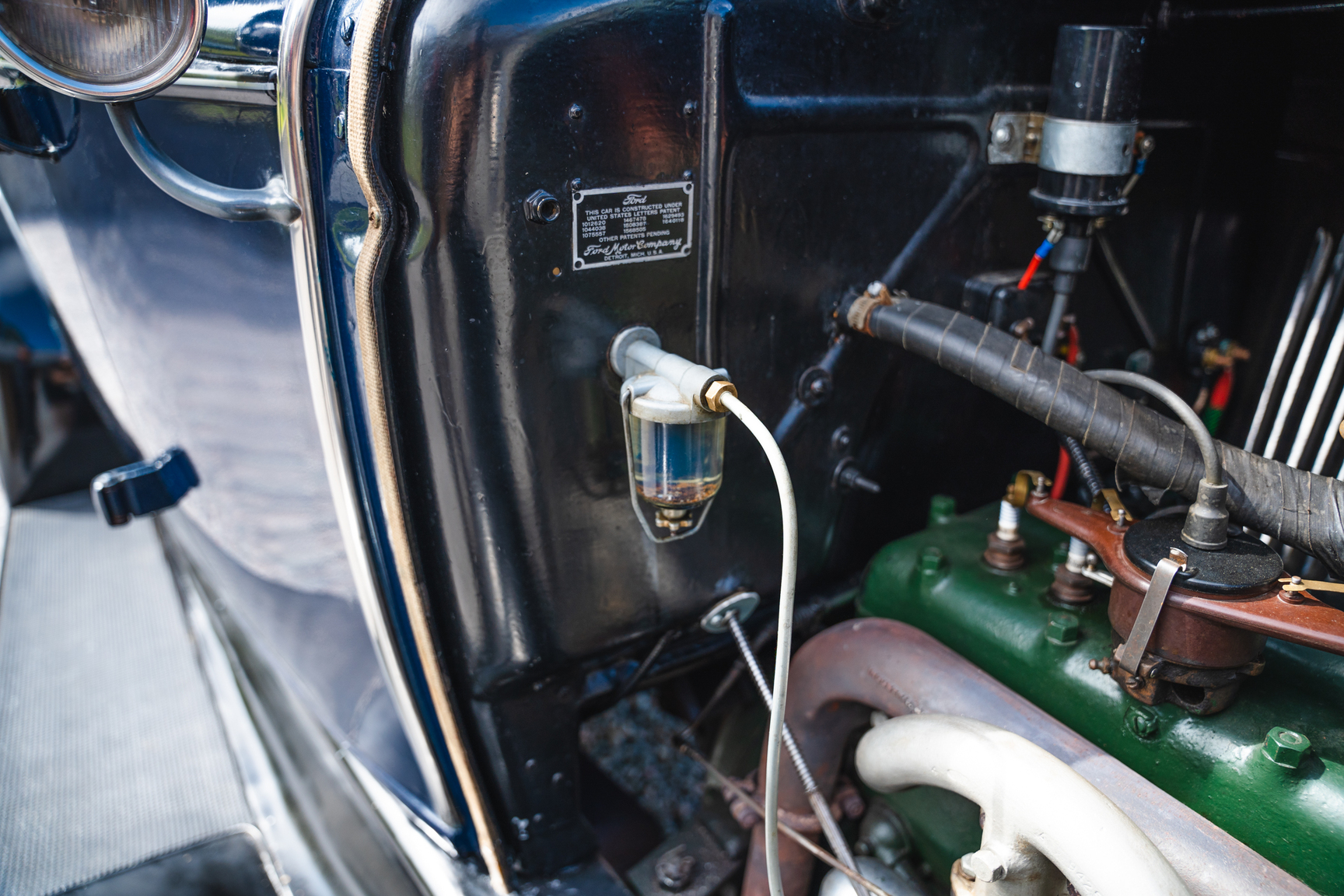 Image of 1931 Ford A Luxe Sedan (26) mechanics