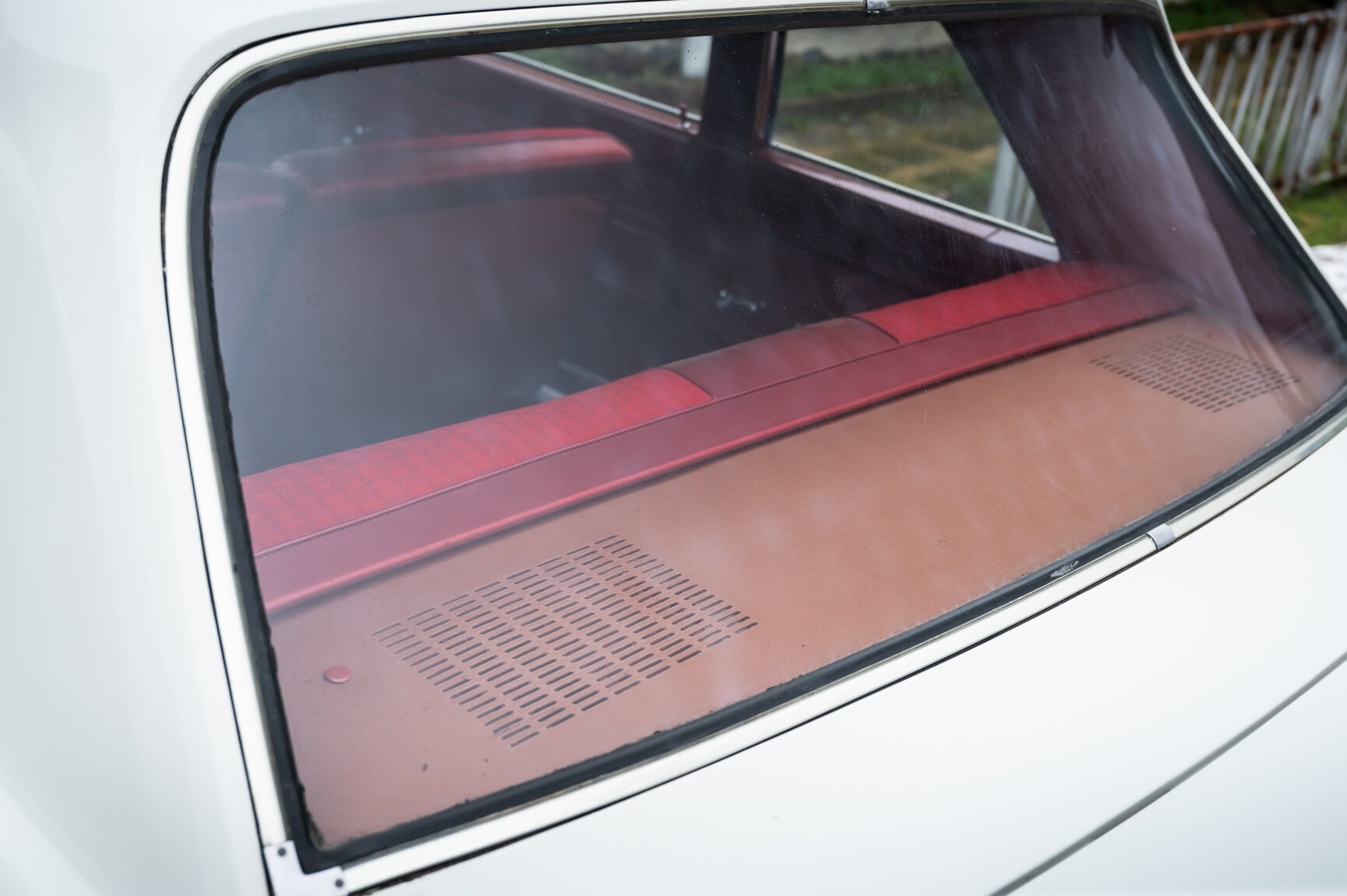 Exteriörbild på 1967 Plymouth Valiant V 100 Sedan