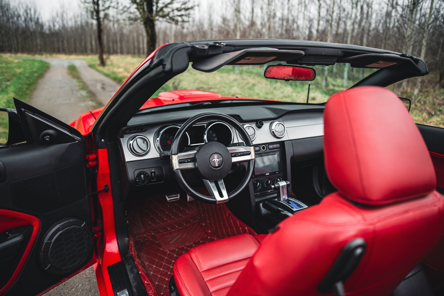Interior image of 2009 Ford Mustang V8 GT Convertible