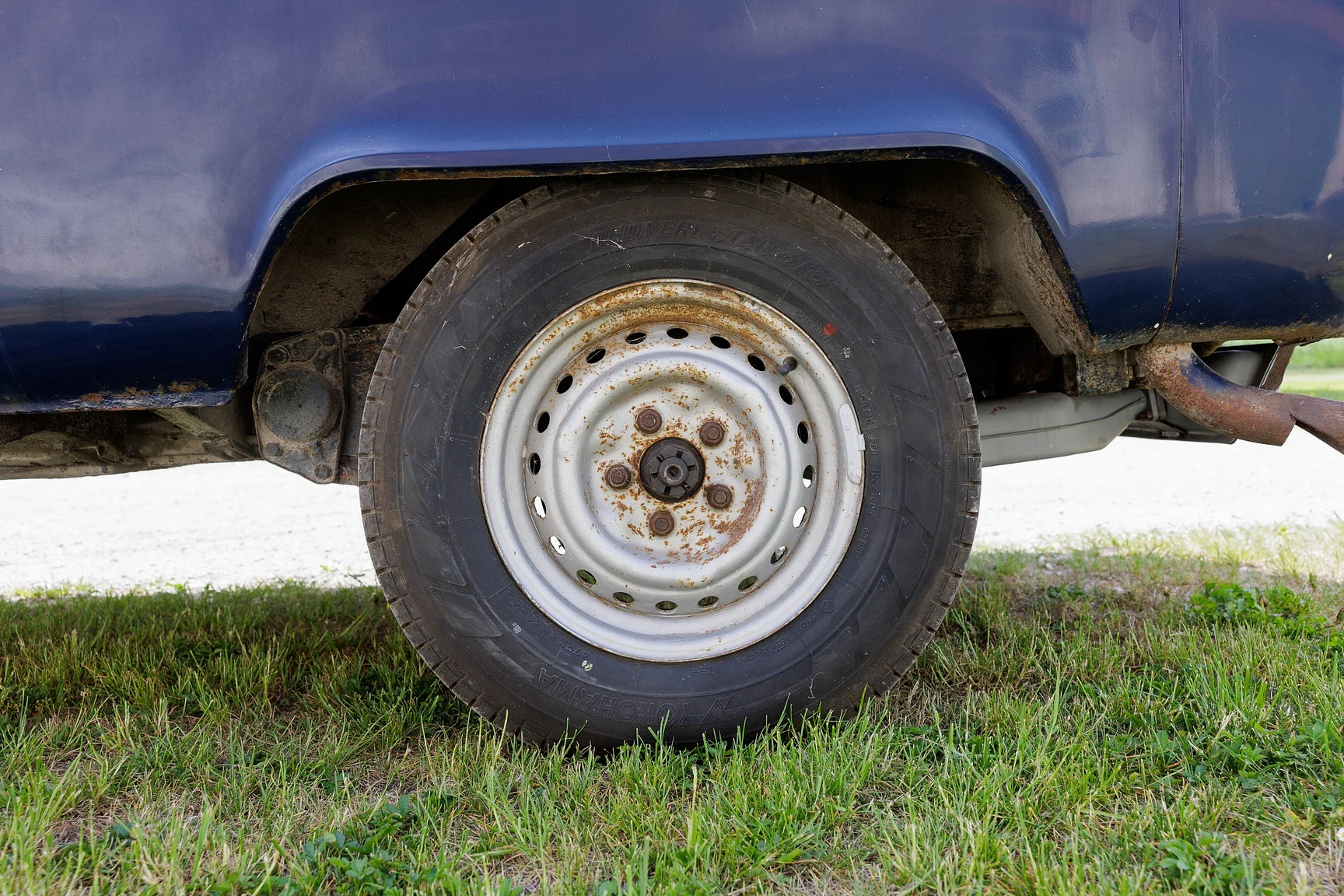 Exterior image of 1973 Volkswagen Typ 2 Transporter T2 (37)