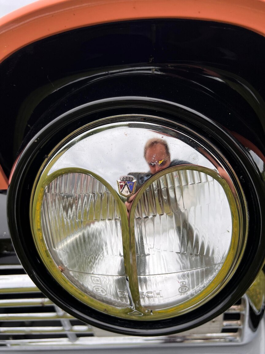 Exterior image of 1957 Ford Fairlane 500 Skyliner Retract