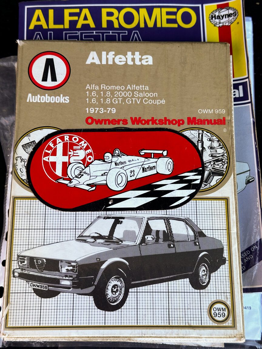 Dokumentation för 1985 Alfa Romeo GTV 6 2.5 (8)