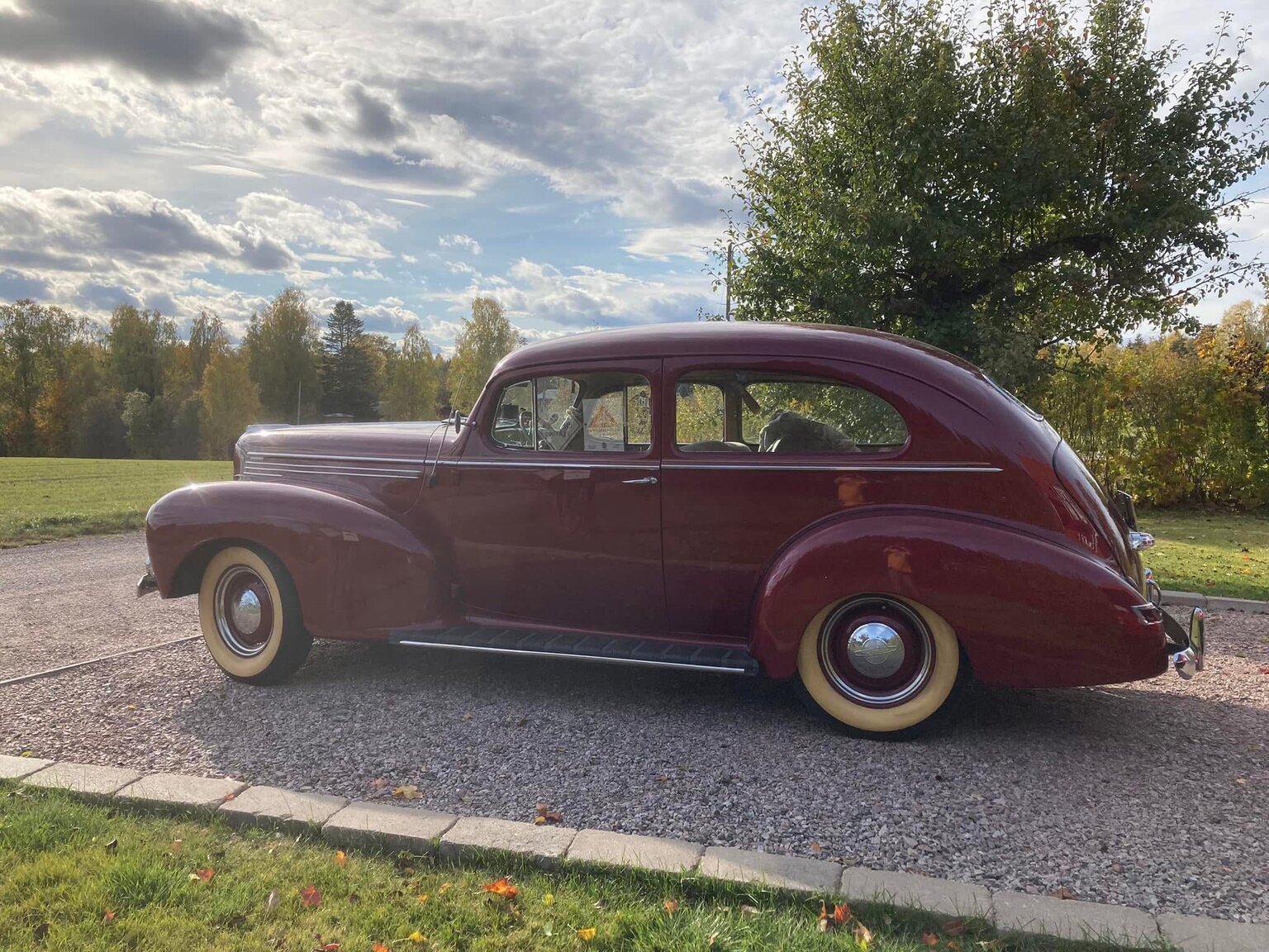 Exterior image of 1940 Hudson Modell 40 Traveller Brougham 