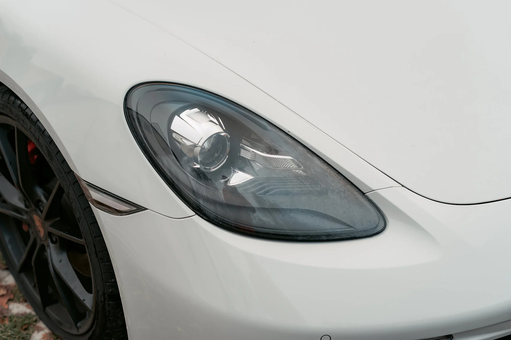 Exteriörbild på 2017 Porsche 718 Cayman S (31)