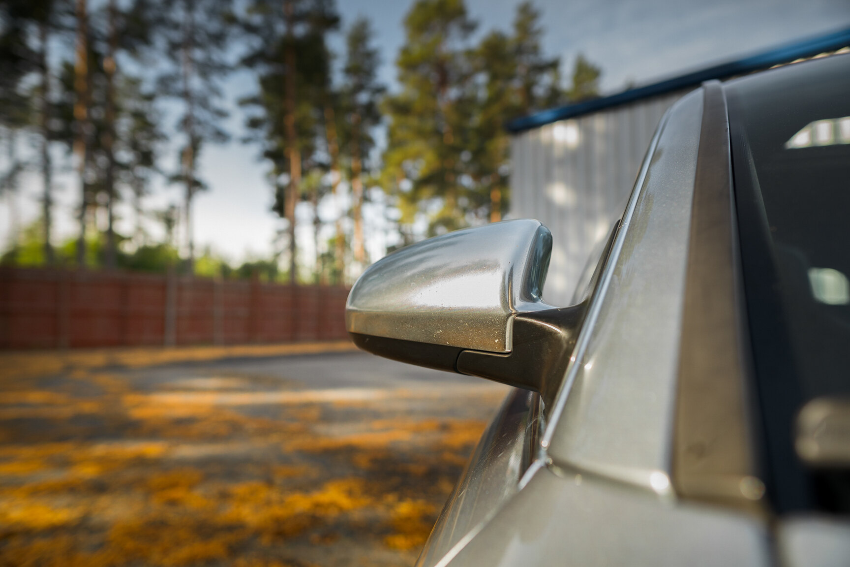 Exterior image of 2005 Audi S4 Avant (29)