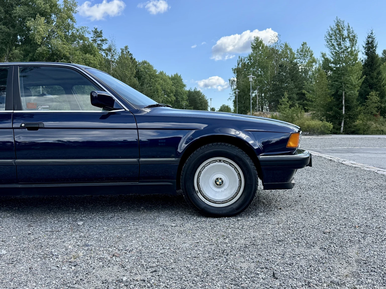 Aussenfoto 1990 BMW 750i (4)