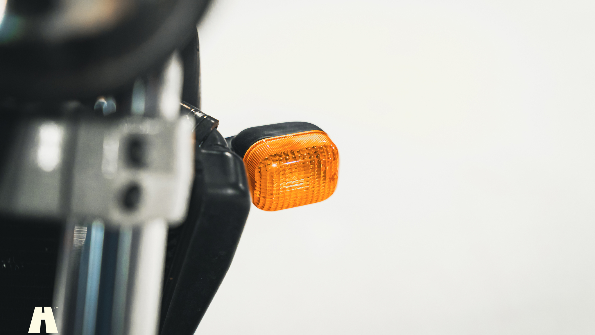 Exterior image of 2001 Triumph Speed Triple (22)