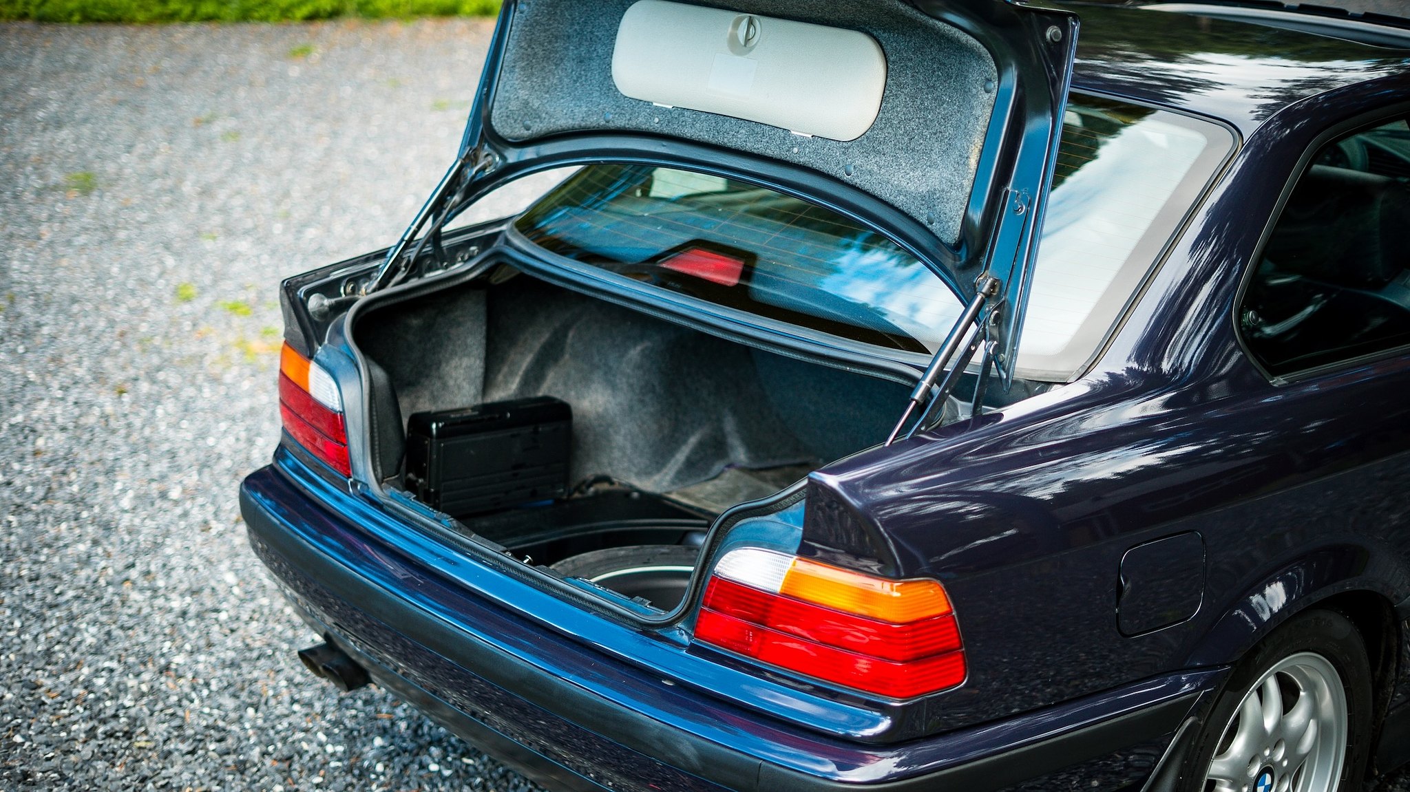 Interior image of 1997 BMW 328i Coupé Automatisk