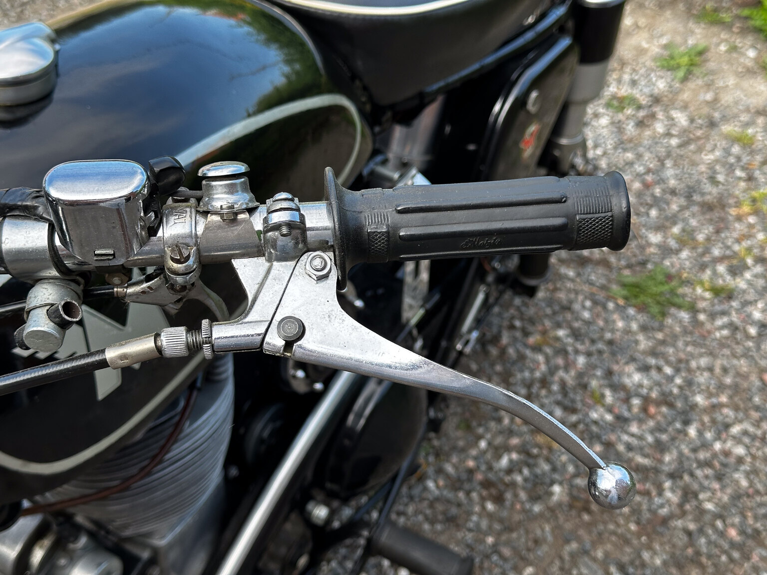 Exteriörbild på 1952 AJS 16MS 350cc Matchless-replica