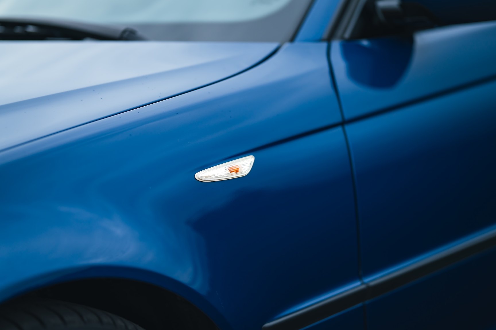 Exterior image of 2003 BMW 330i