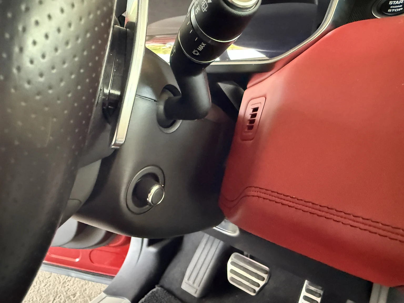 Interiörbild 2017 Range Rover Sport SVR (39)