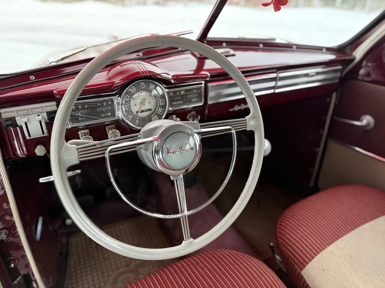 Innenraumfoto von 1953 Volvo PV444ES (7)