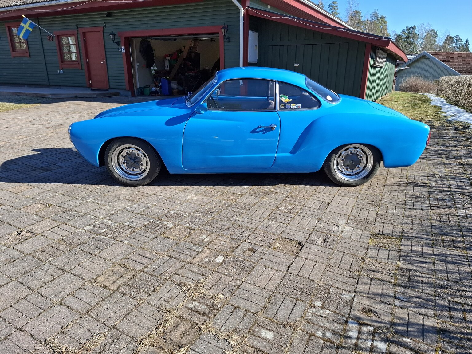 Exteriörbild på 1966 Volkswagen 1300 Karmann-Ghia