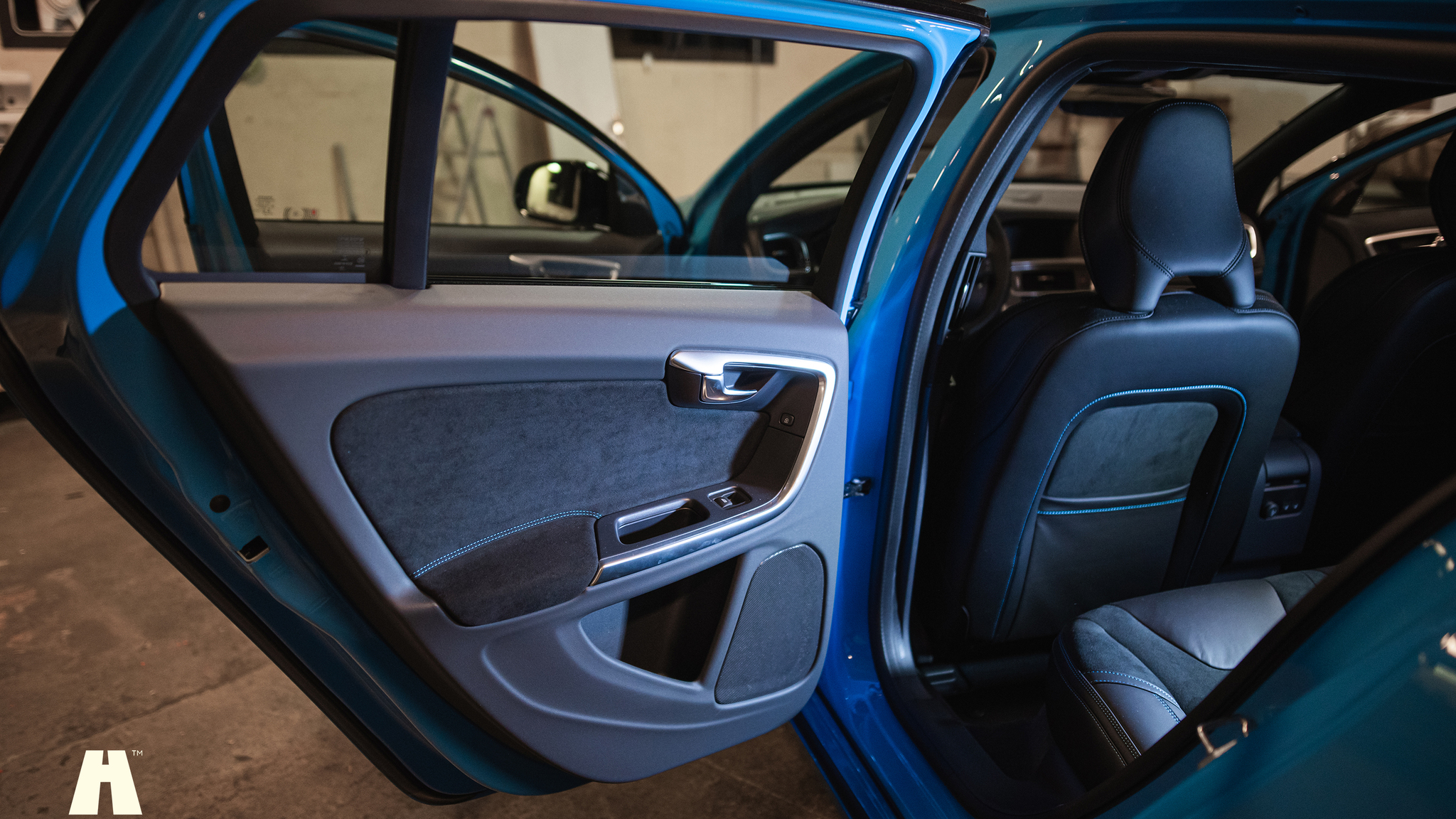 Interior image of 2017 Volvo V60 Polestar T6