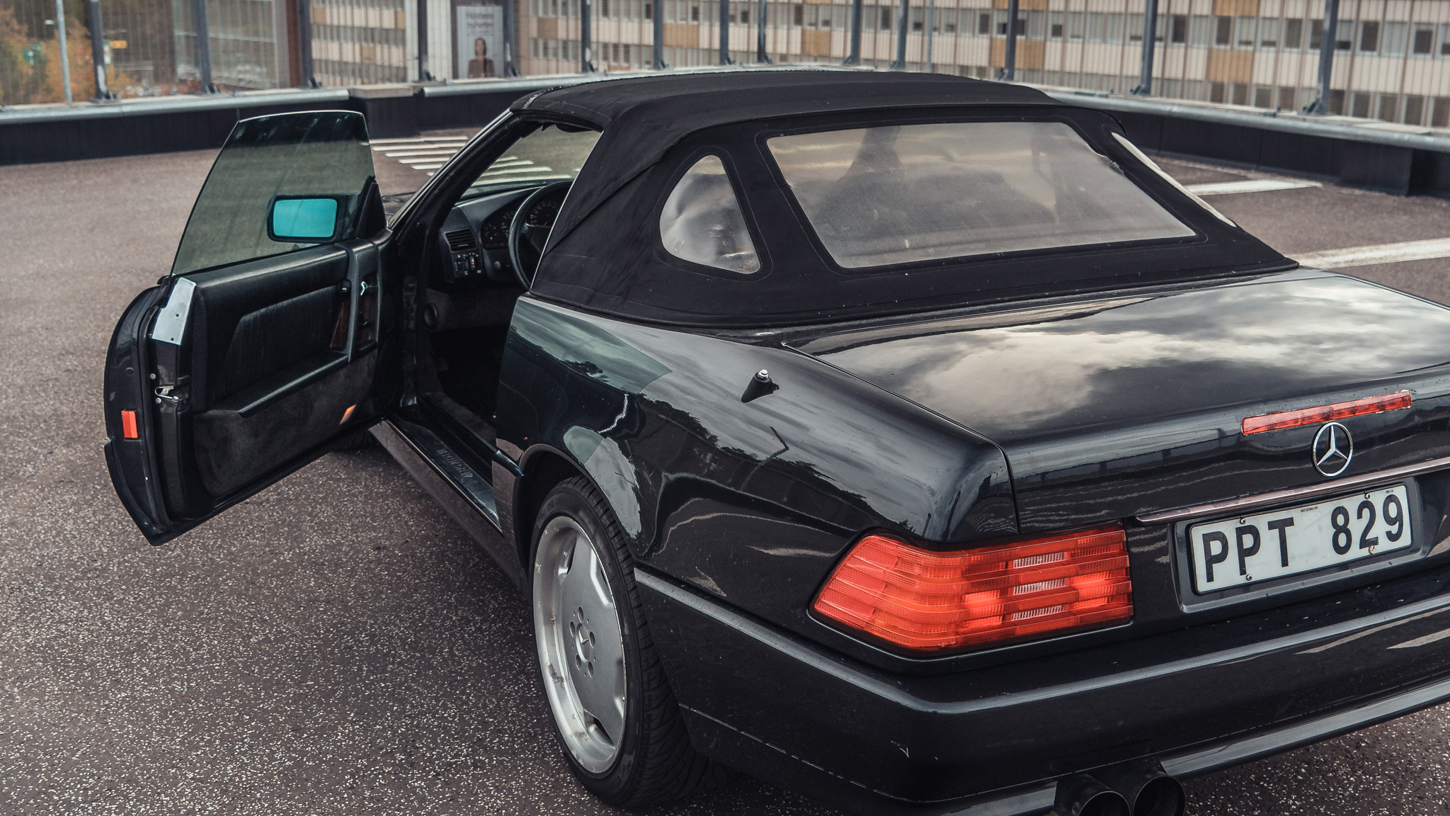 Aussenfoto 1994 Mercedes SL320 (R129)  (52)