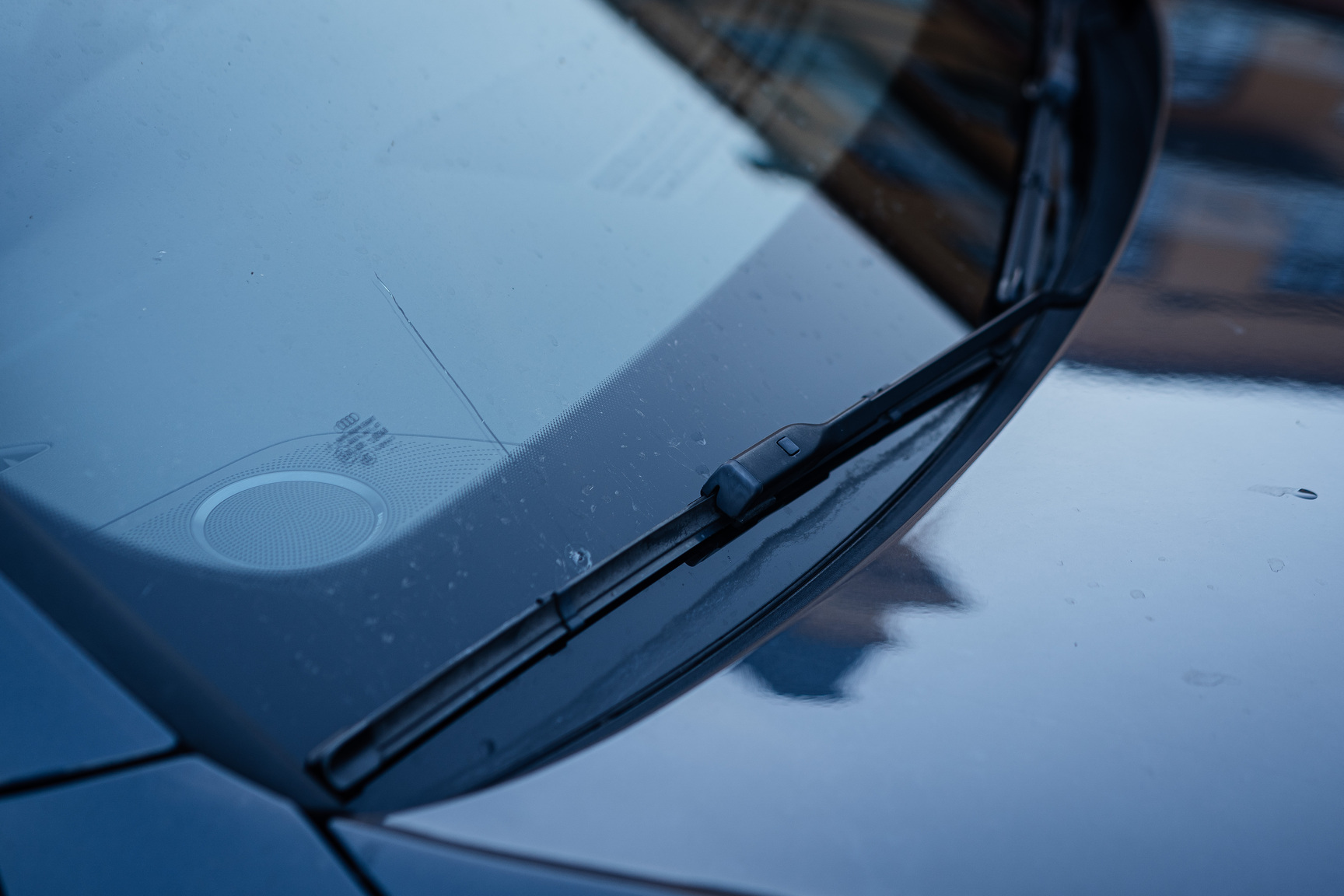 Exterior image of 2011 Audi S4 (20)