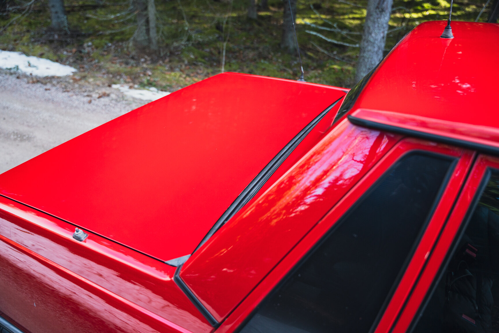 Exterior image of 1990 VOLVO 740 Turbo (16)