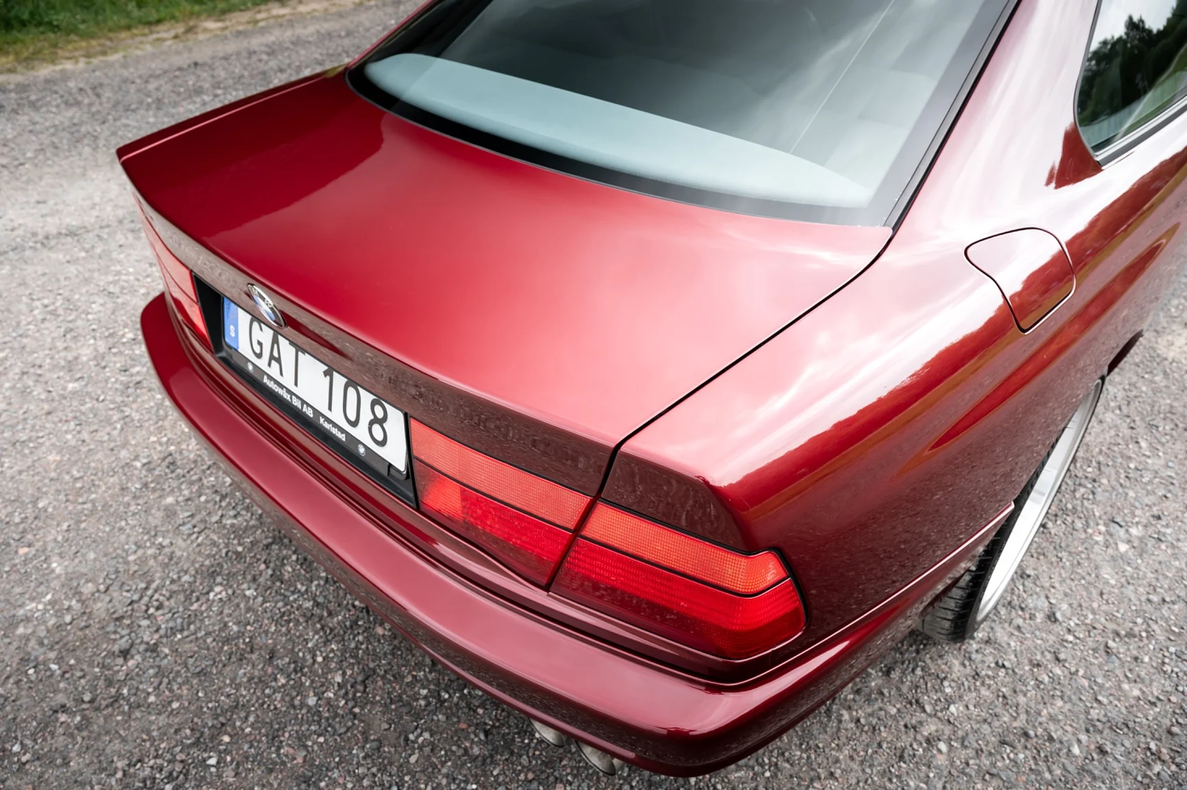 Exterior image of 1991 BMW 850i (39)