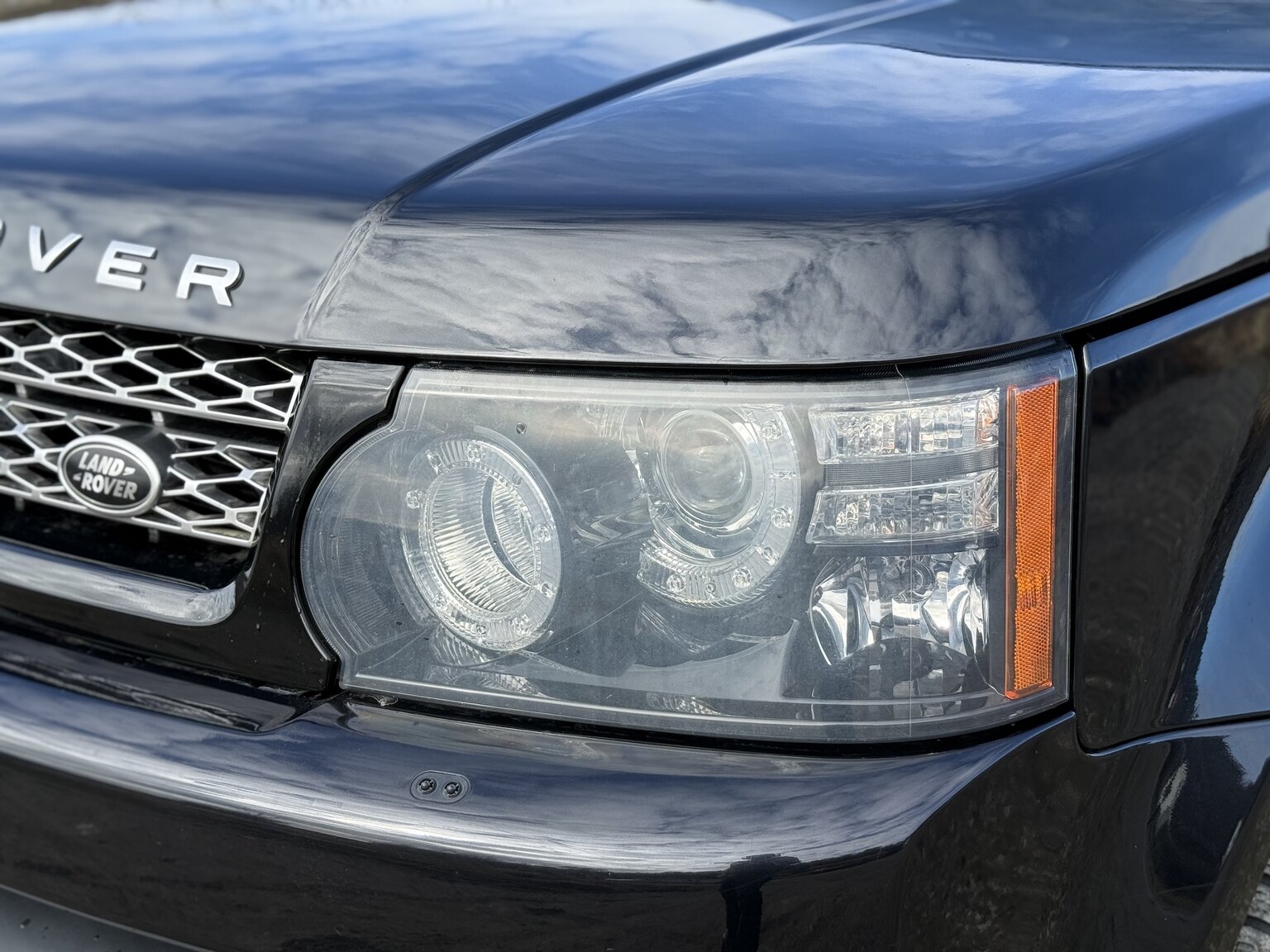 Exteriörbild på 2012 Land Rover Range Rover Sport V8