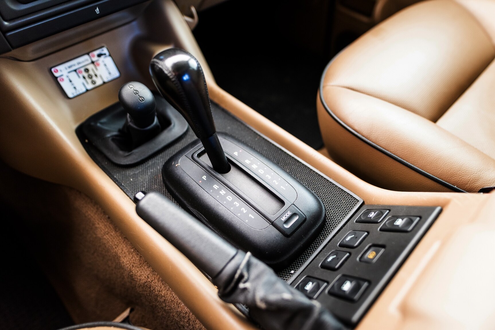 Interior image of 1999 Land Rover Discovery 4.0 V8