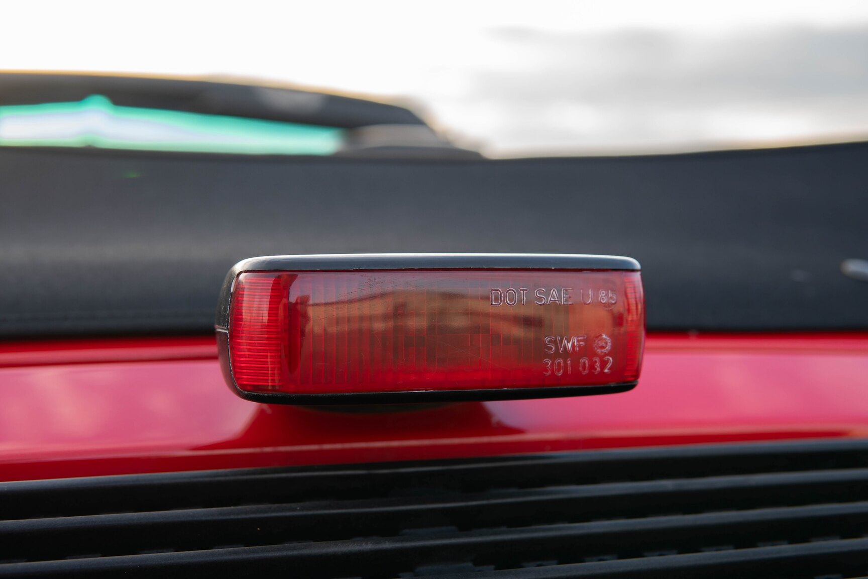 Exteriörbild på 1987 Porsche 911 Carrera Cab 3.2