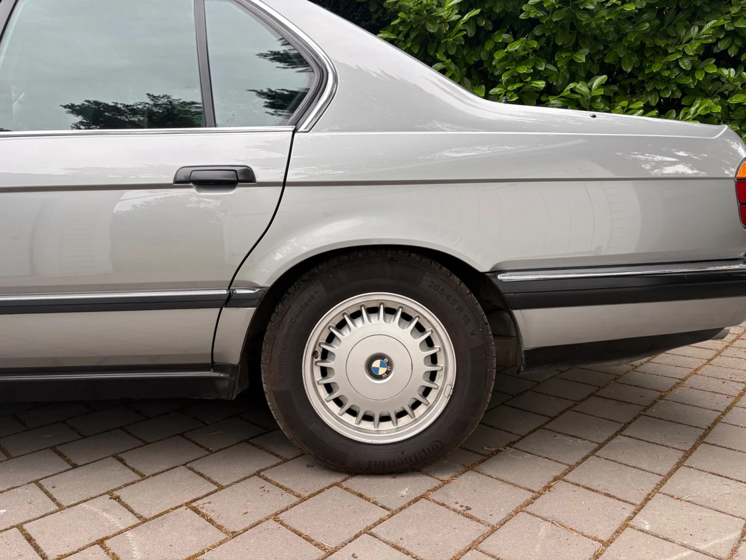 Aussenfoto 1988 BMW 730iA (16)