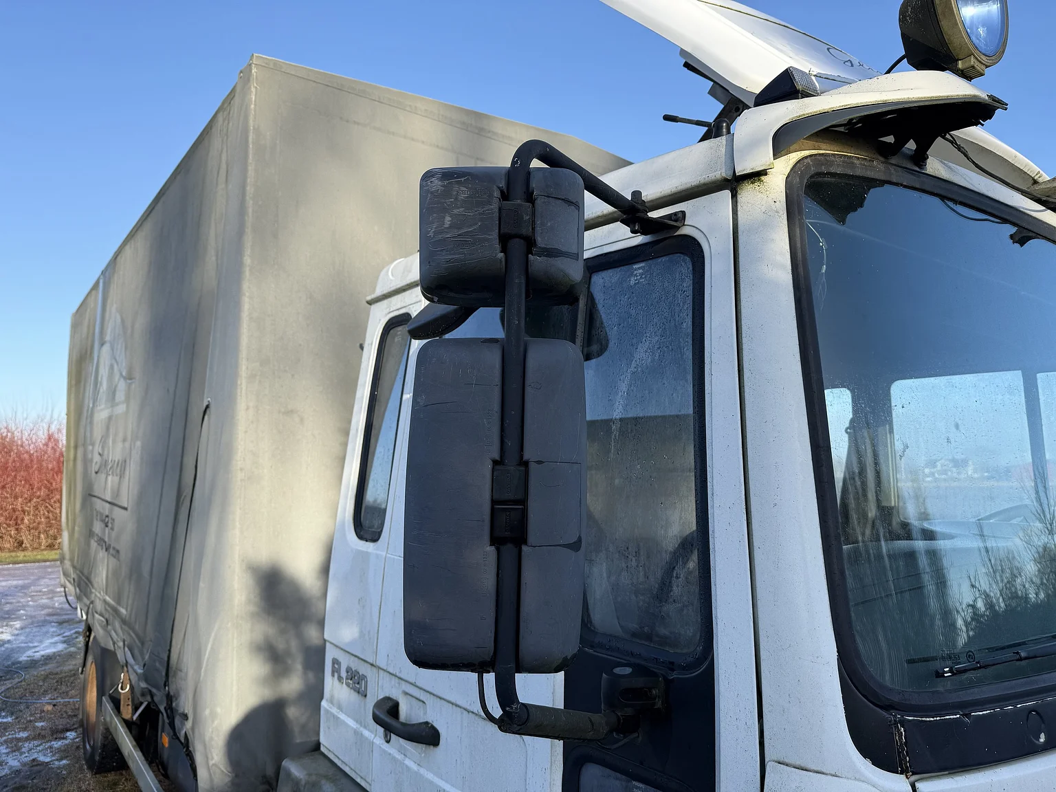 Aussenfoto 2000 Volvo FL6 4x2 - NO RESERVE (14)