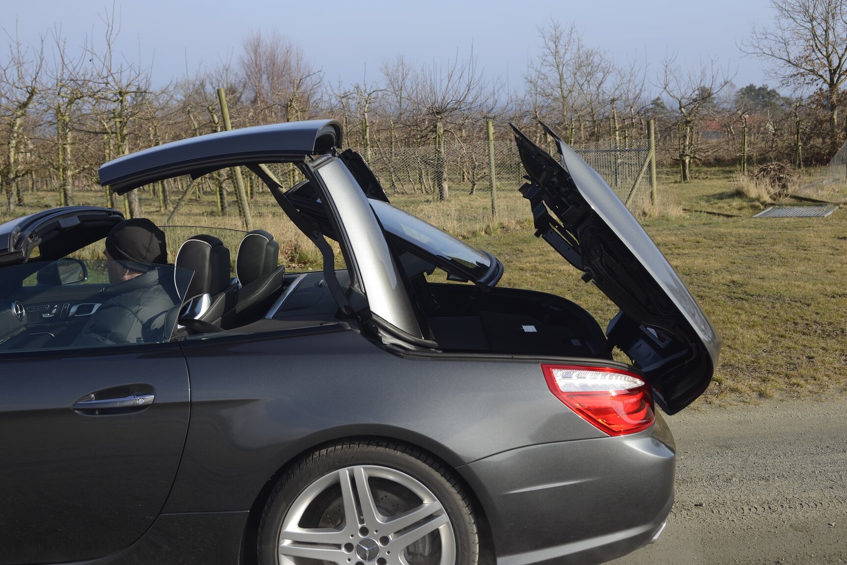 Exterior image of 2014 Mercedes-Benz SL500