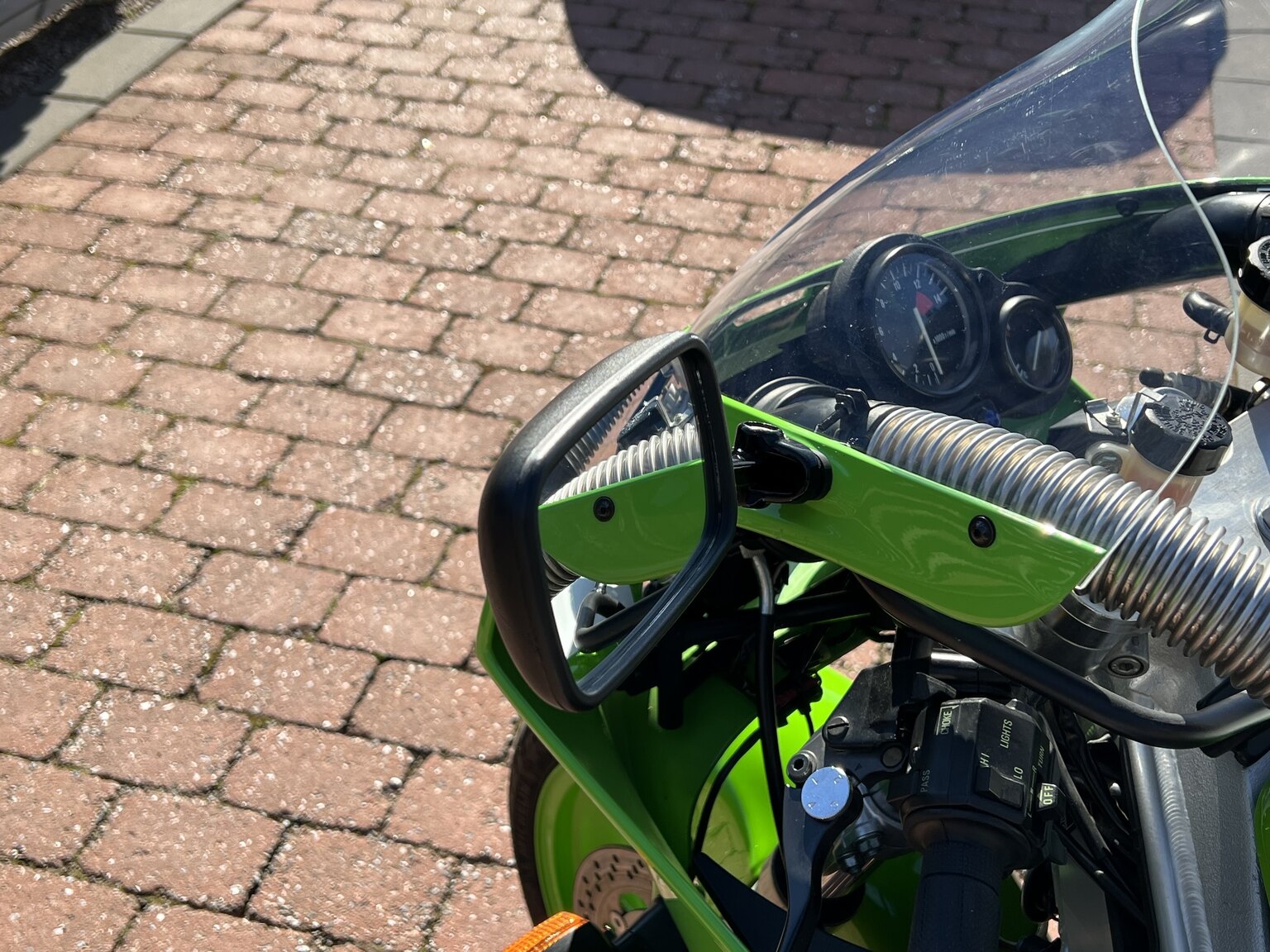 Exterior image of 1989 Kawasaki ZXR 750 H1 (59)