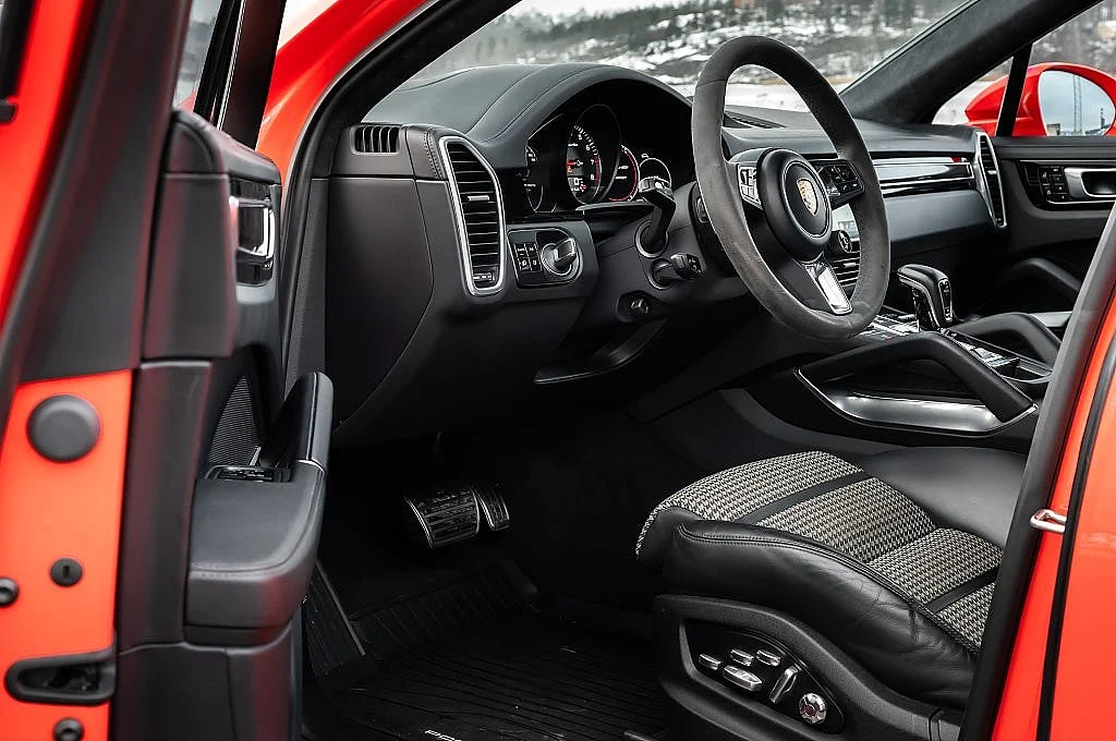 Bild von 2020 Porsche Cayenne (12)
