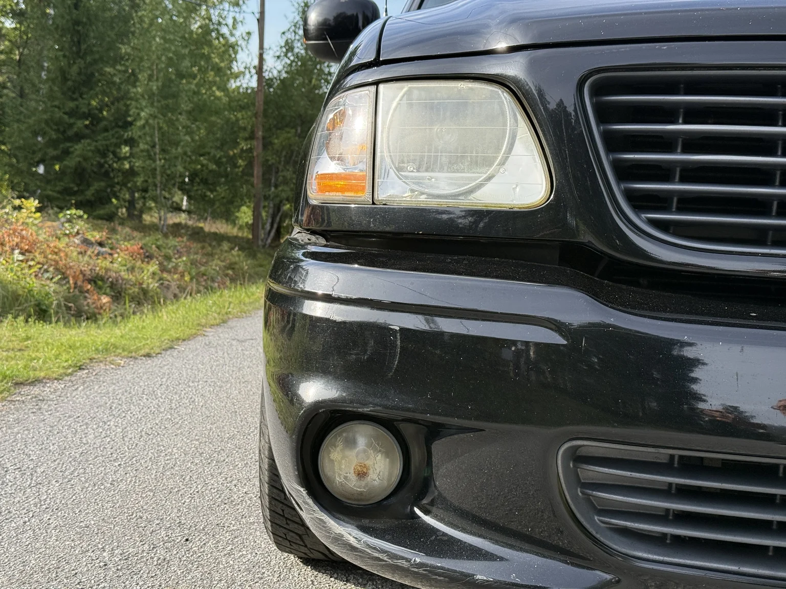 Exteriörbild på 2002 Ford F-150 SVT Lightning (2)