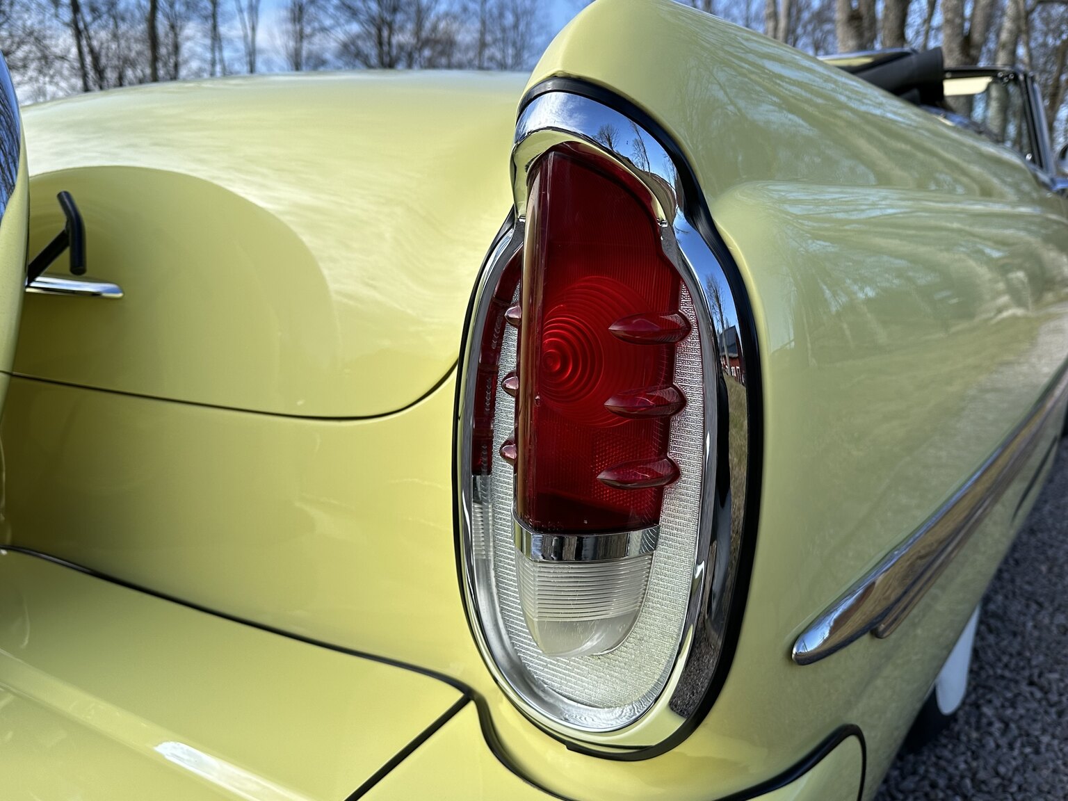Exterior image of 1955 Mercury Montclair