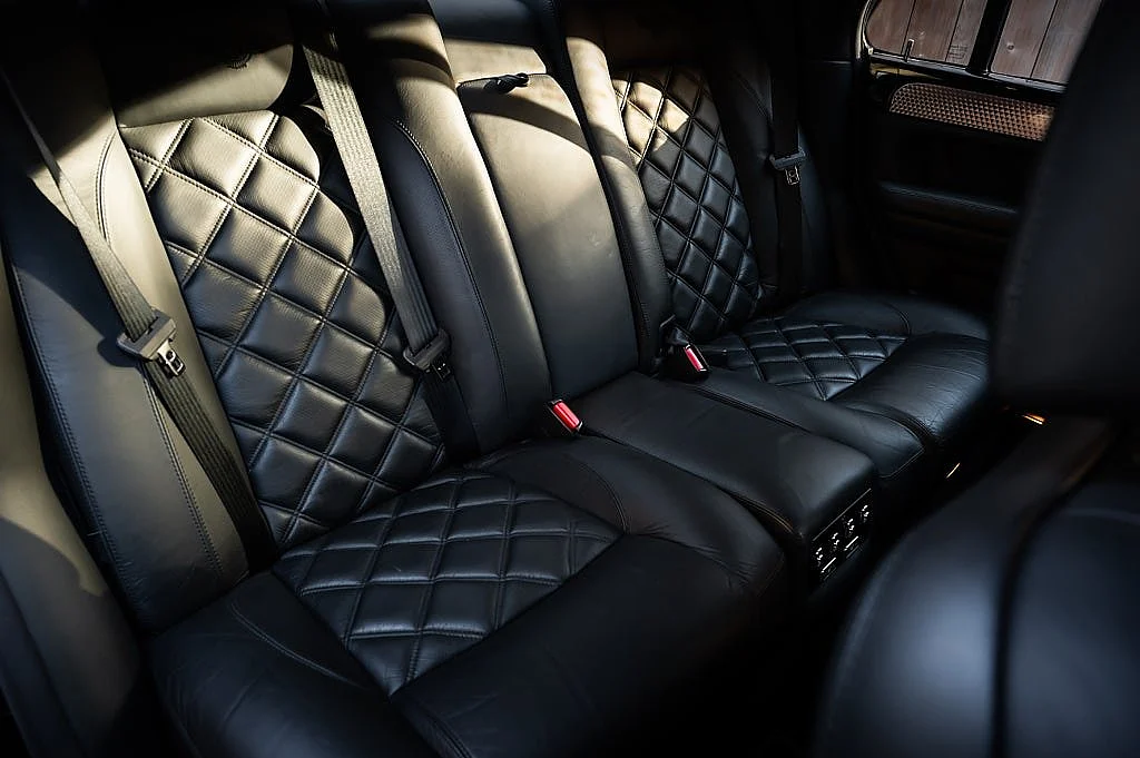 Bild von 2002 Bentley Arnage (32)