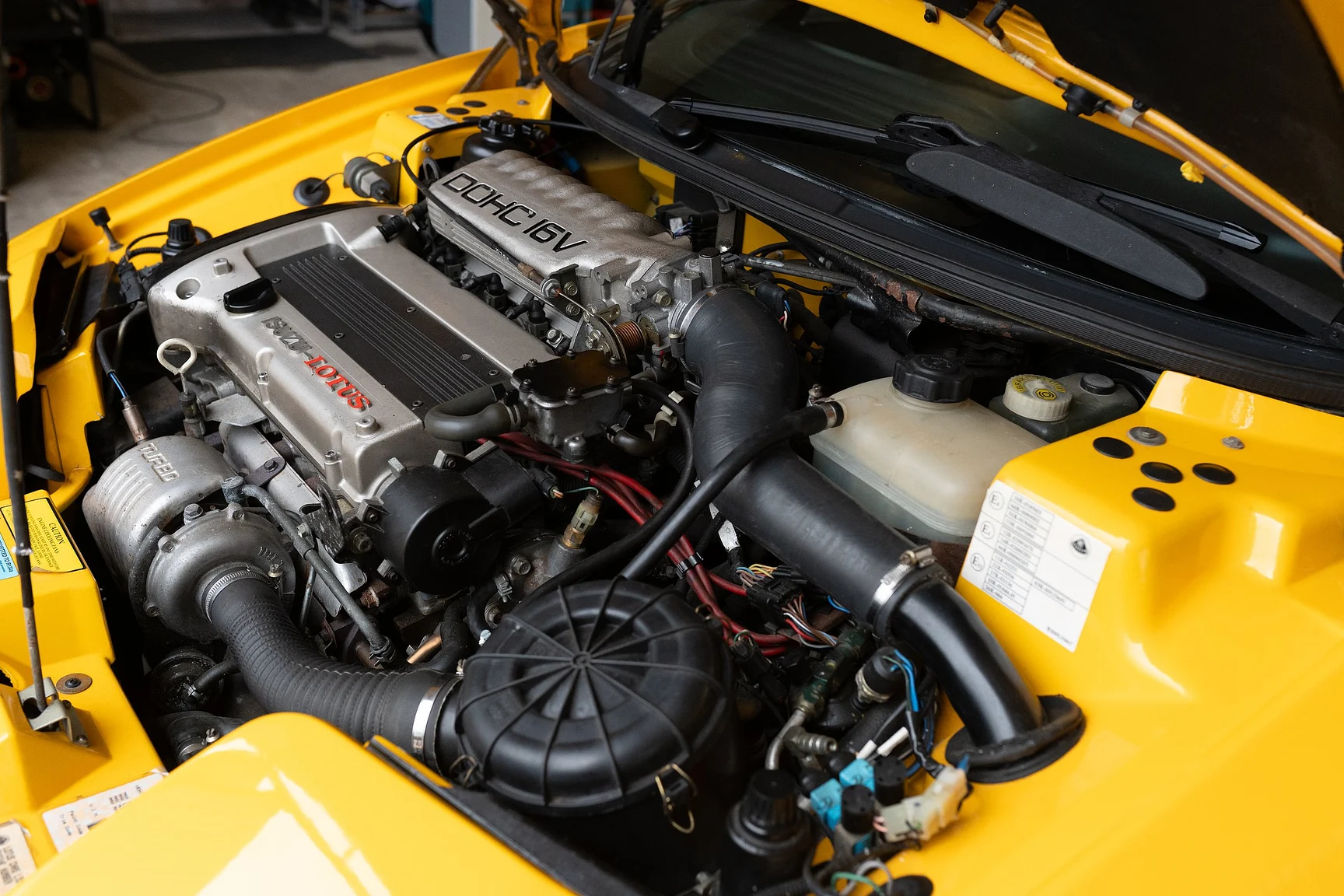 Image of 1995 Lotus Elan Roadster mechanics (7)