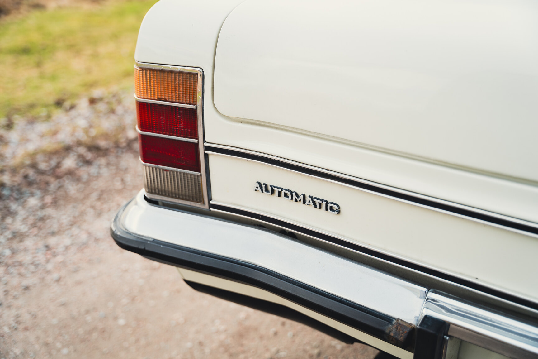 Exterior image of 1973 Opel Diplomat V8