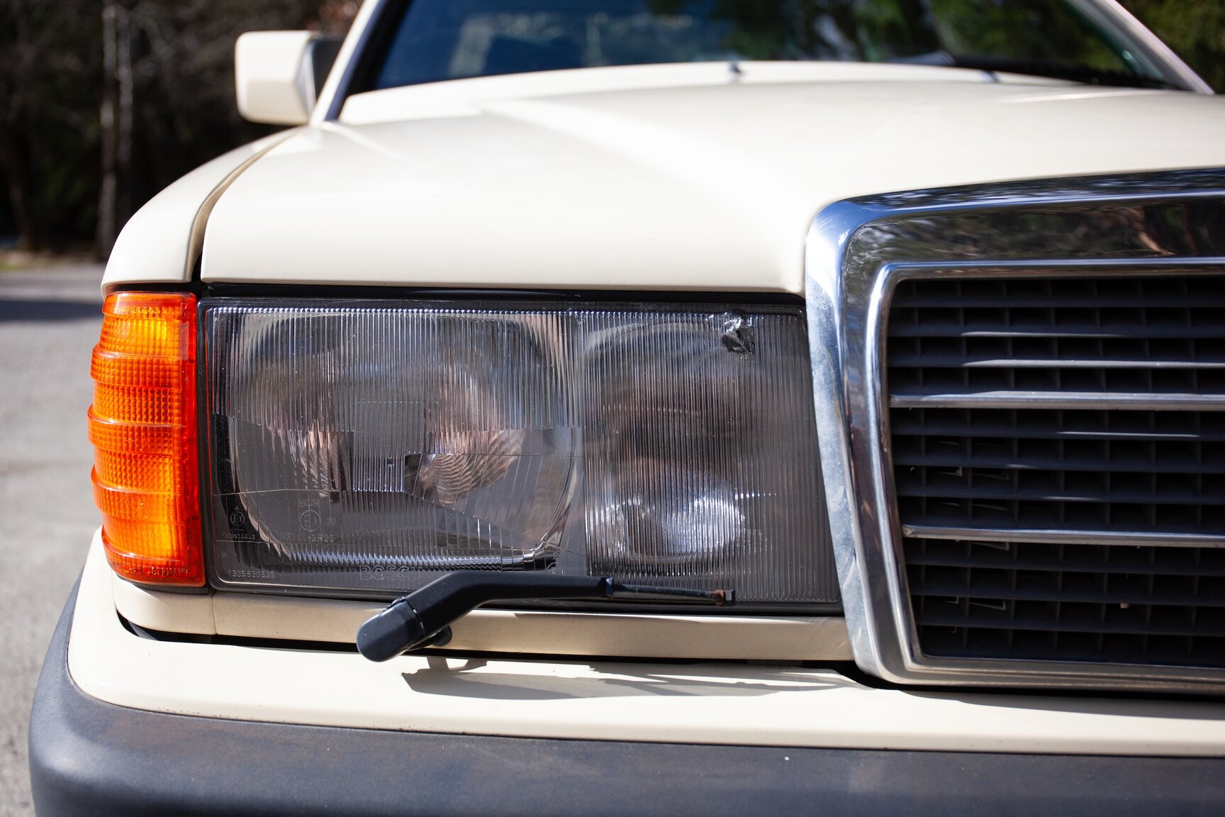 Exteriörbild på 1993 Mercedes-Benz 190 E 2.0