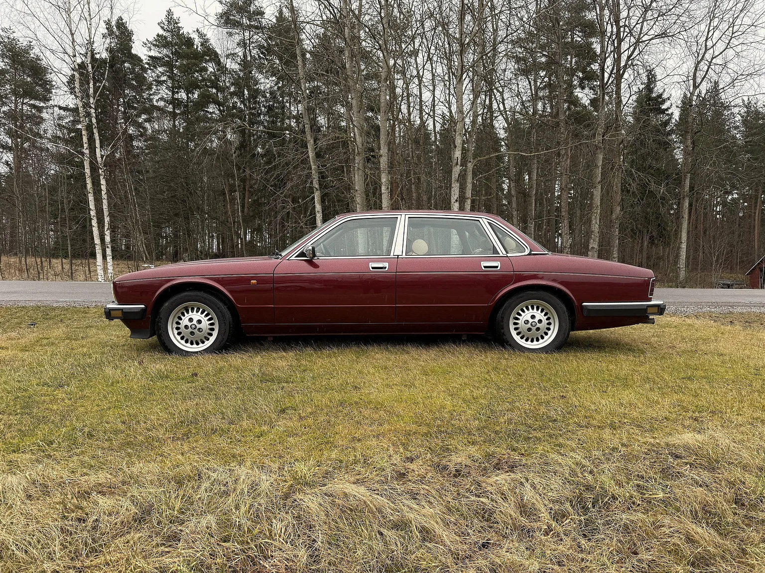 Aussenfoto 1991 Jaguar XJ40 Sovereign (11)