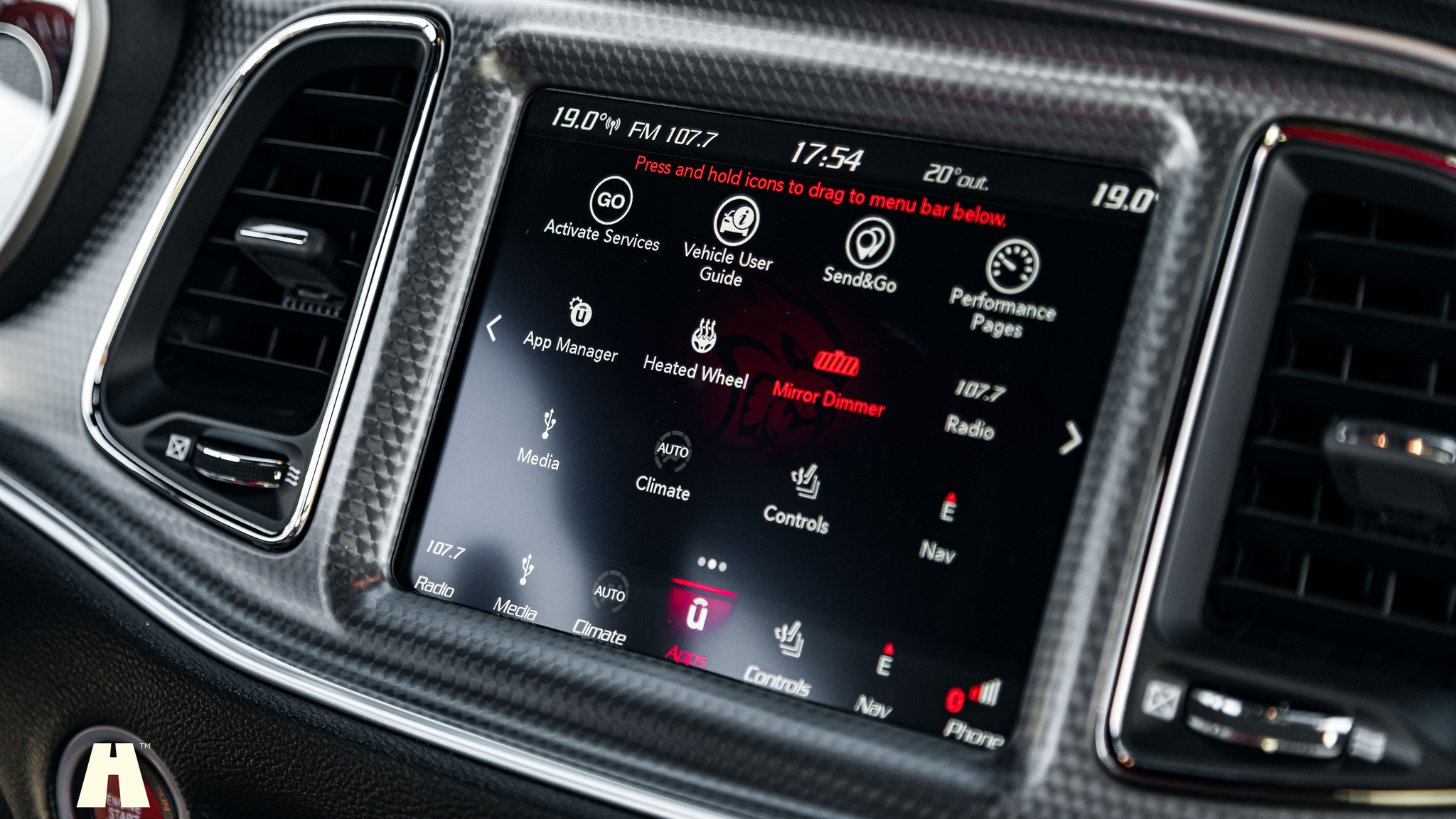 Interiörbild 2018 Dodge Challenger Hellcat