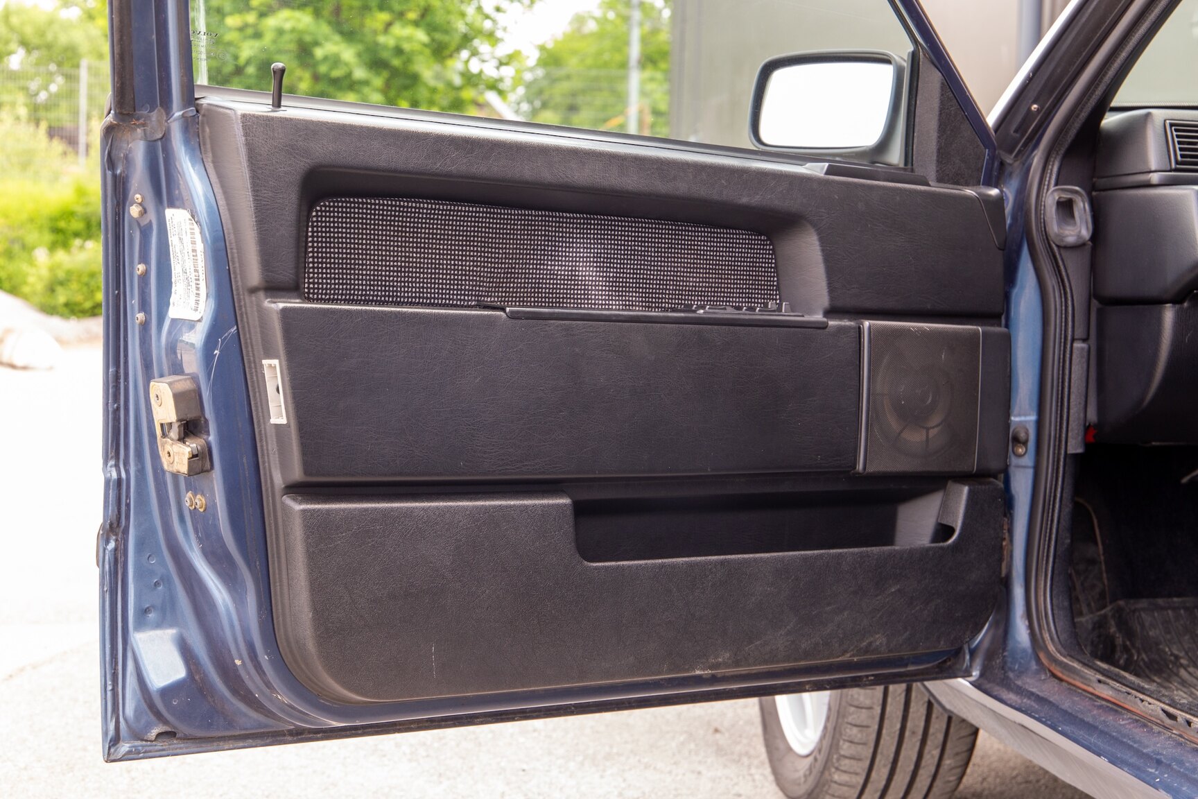 Interior image of 1990 Volvo 745 Turbo (25)