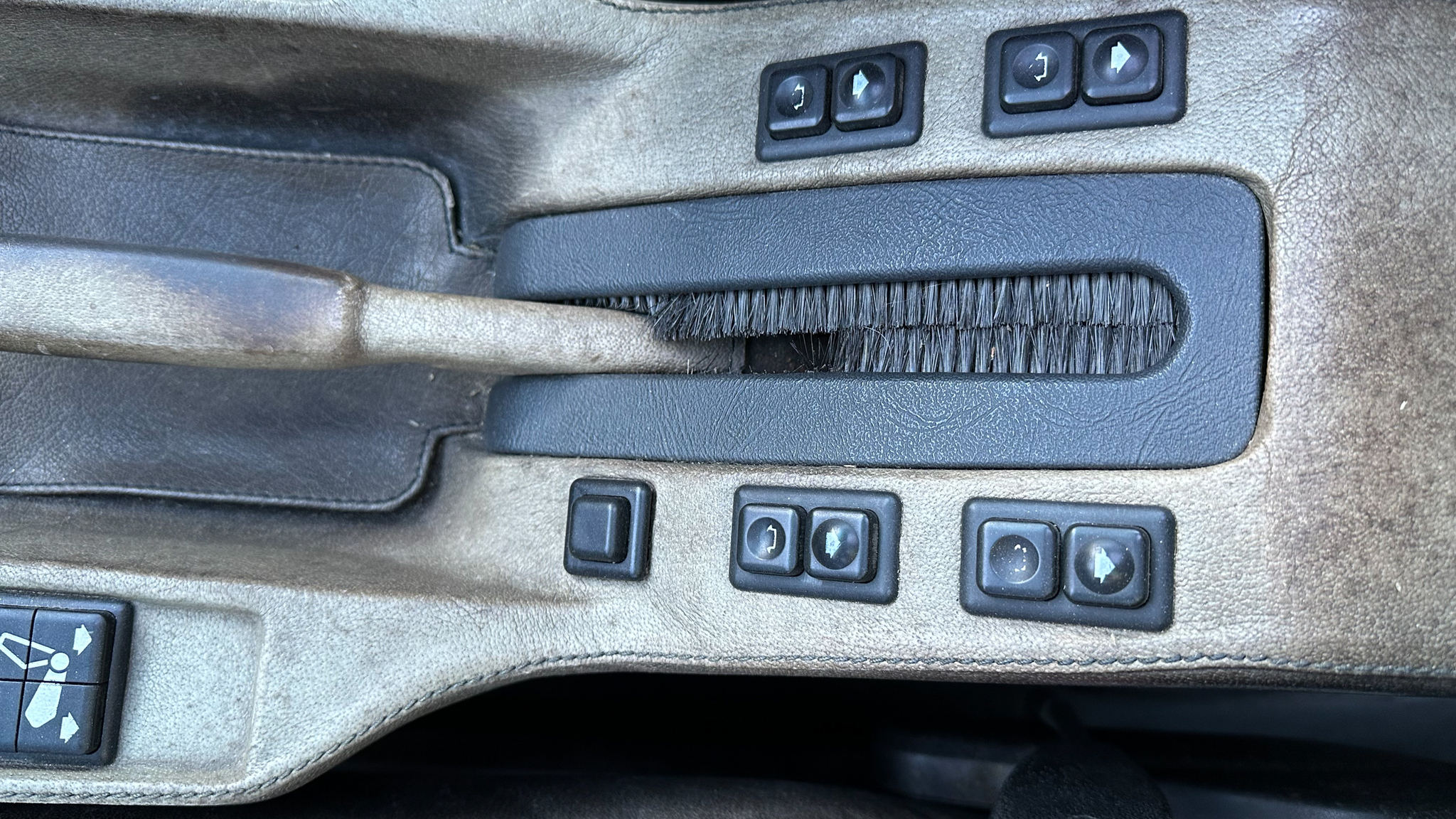 Innenraumfoto von 1984 BMW 745i Executive Automat