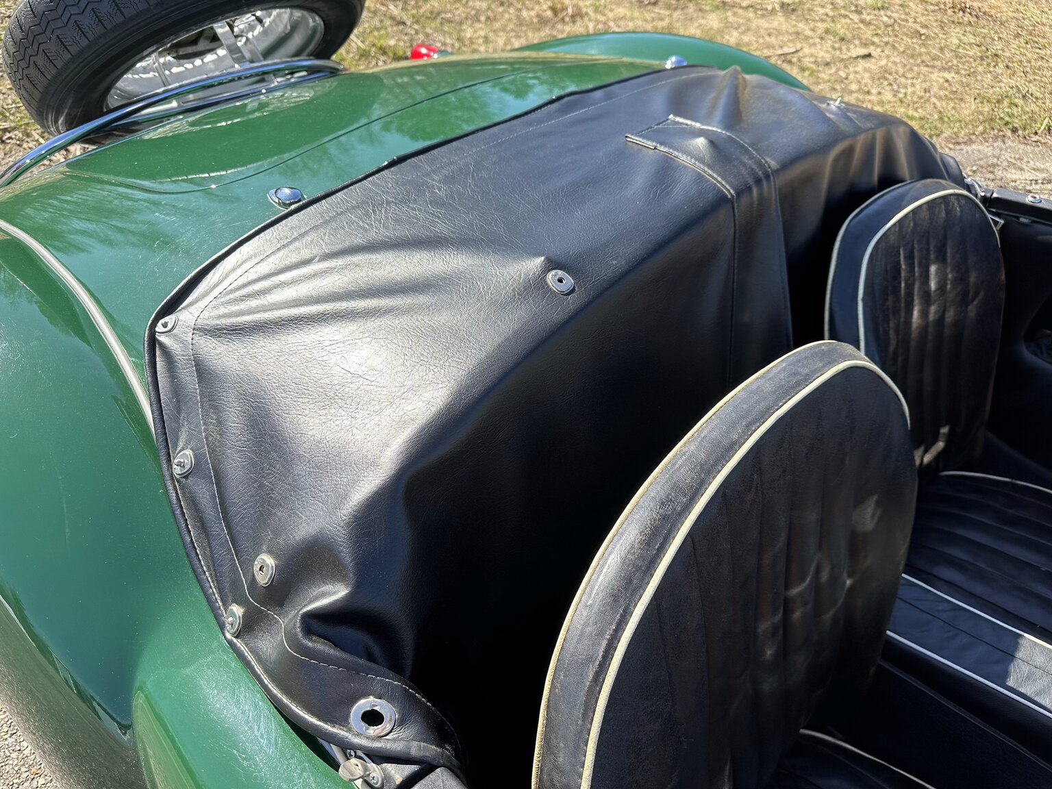 Interiörbild 1957 MGA Roadster (9)