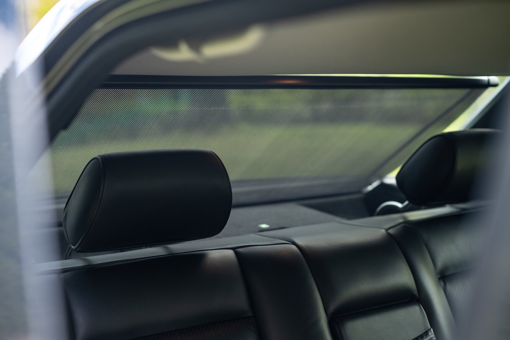 Interior image of 1993 Mercedes-Benz 400 E