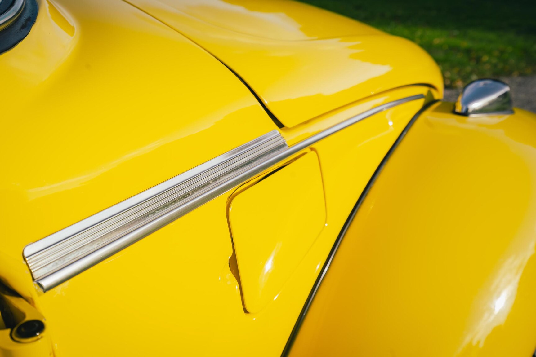 Aussenfoto 1973 Volkswagen Bubbla Karmann 1303 LS (14)